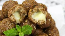 Quibe Frito com Queijo